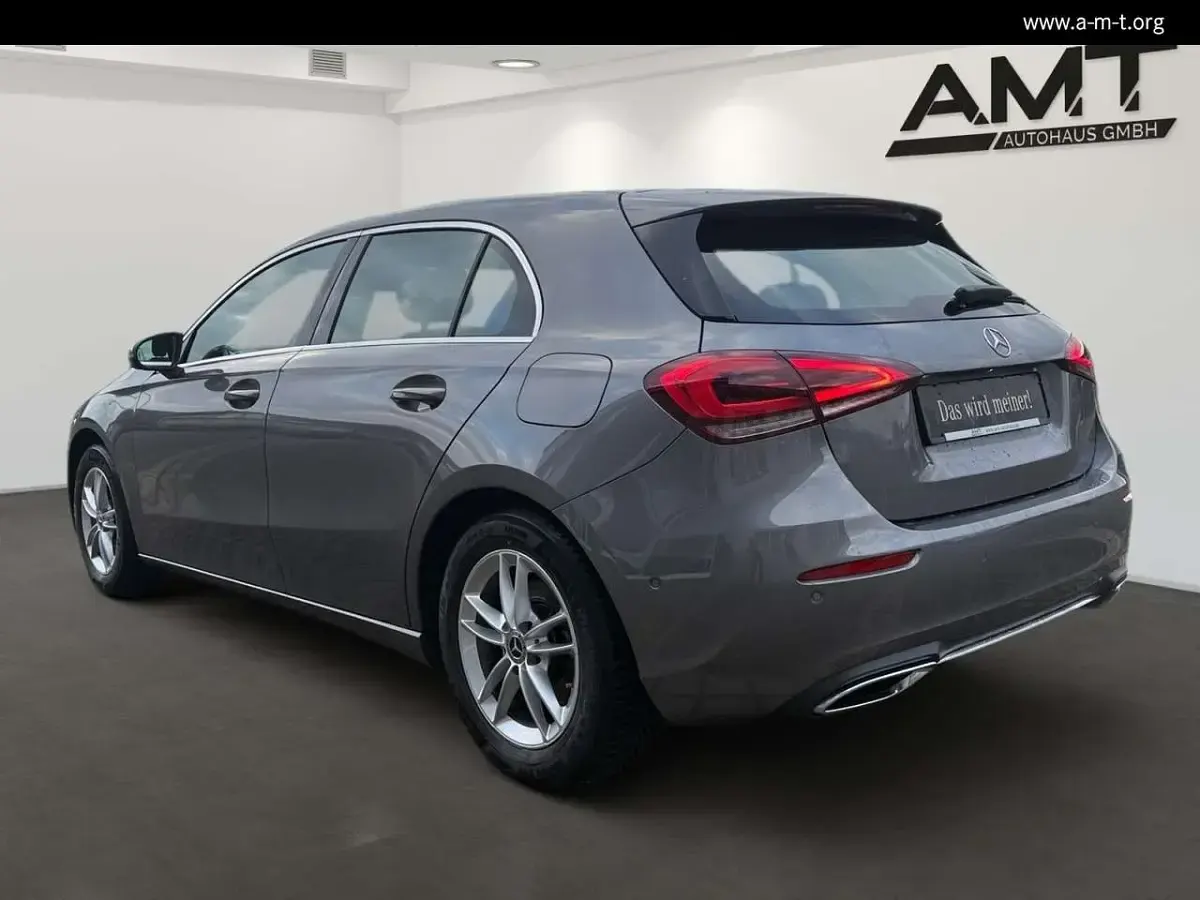 Gebraucht Mercedes A180 Progressive 136 PS (100 kW) 2020 Grau Kleinwagen
