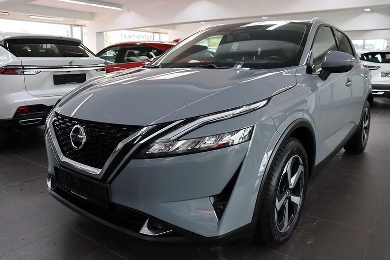 Grau Gebraucht 2022 Nissan Qashqai 360º SUV | 23.400 € (Guter Preis) - Bild 1/4