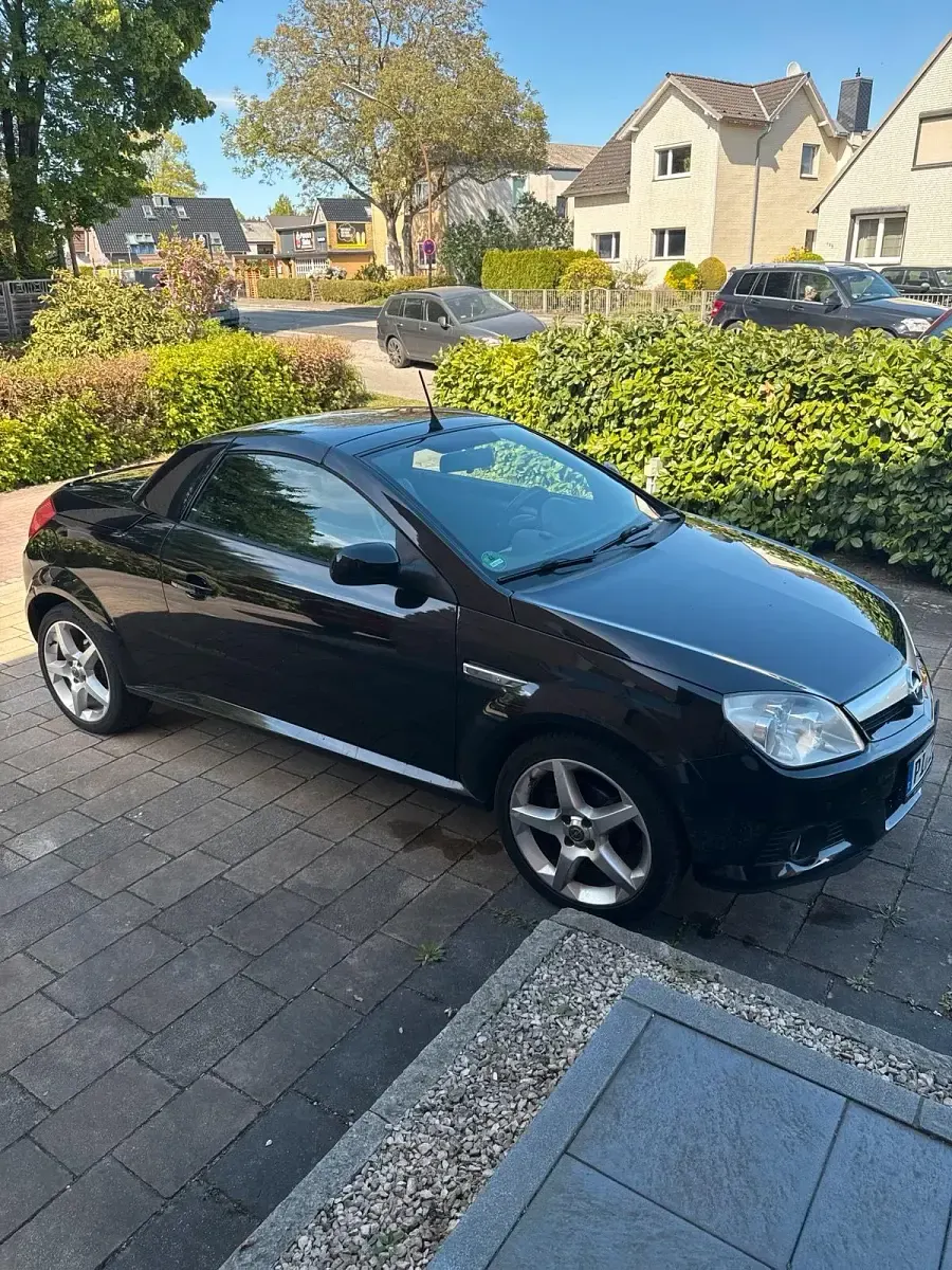 Gebraucht Opel Tigra 90 PS (66 kW) 2005 Schwarz Cabrio