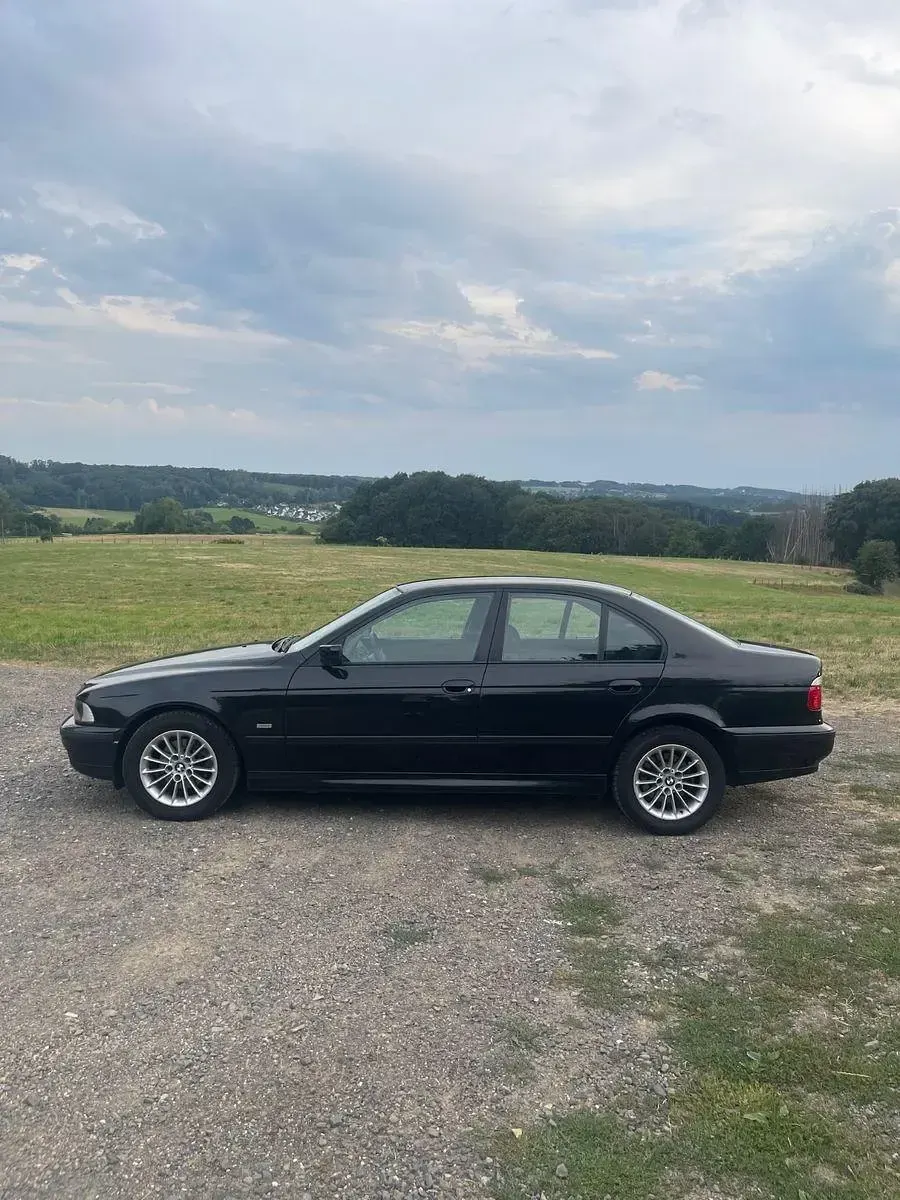 Gebraucht BMW 520 150 PS (110 kW) 1999 Schwarz Limousine