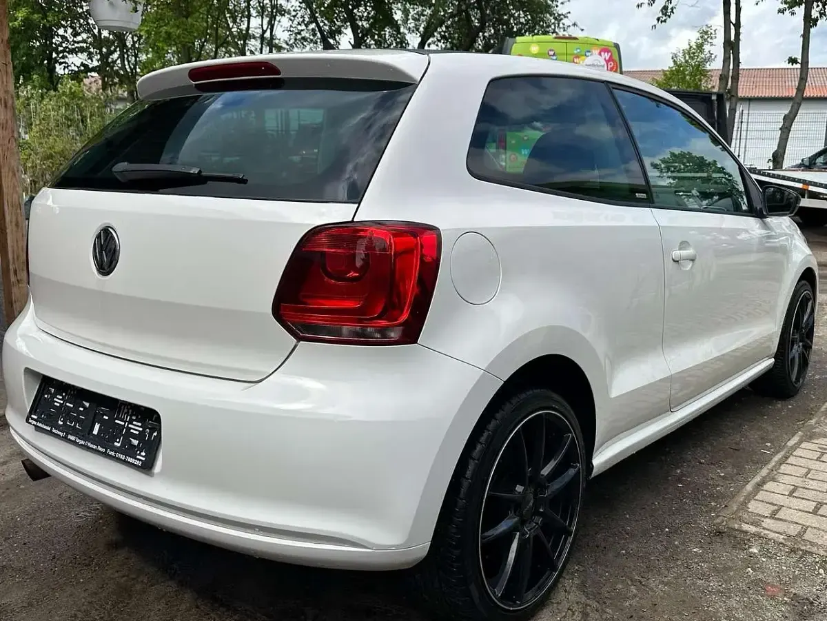 Gebraucht VW Polo Style 86 PS (63 kW) 2011 Candyweiß Kleinwagen