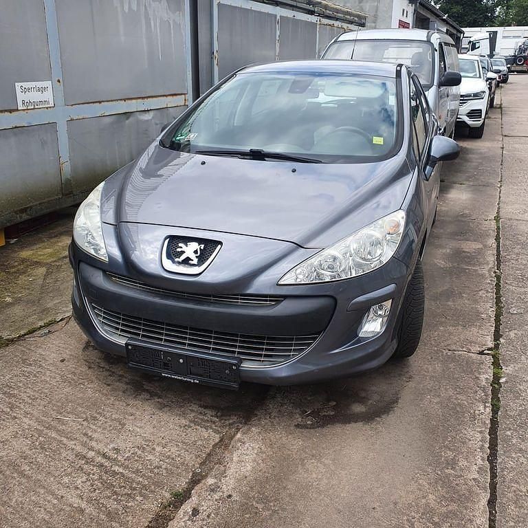 Grau Gebraucht 2010 Peugeot 308 Platinum Kombi | 2.699 € (Fairer Preis) - Bild 1/4