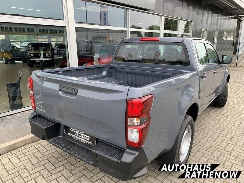Neu Isuzu D-Max 163 PS (119 kW) 2025 Grau Abholung