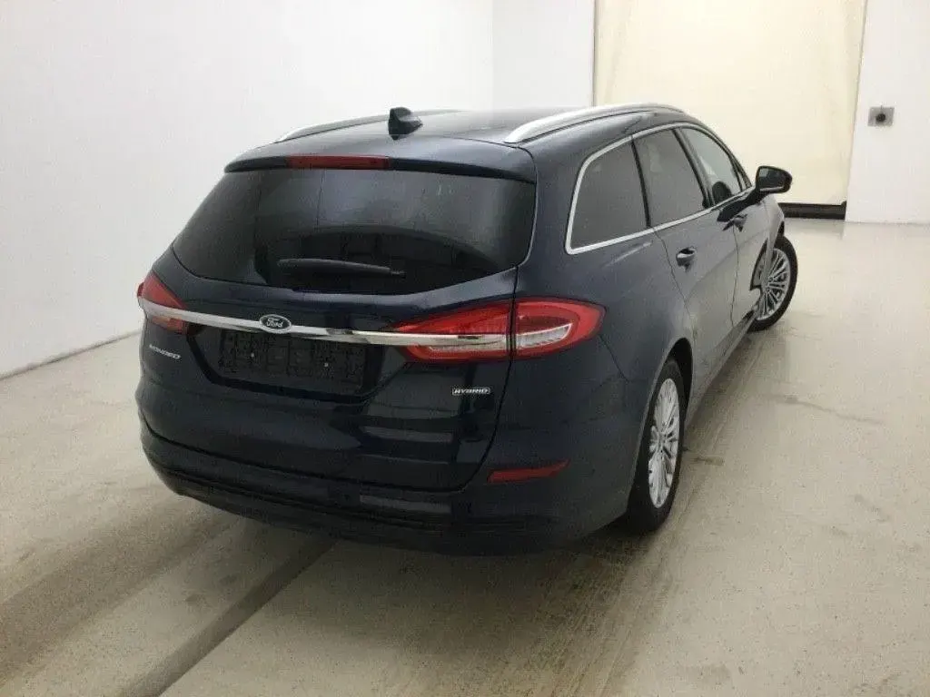 Gebraucht Ford Mondeo Titanium 188 PS (138 kW) 2021 Blau Kombi