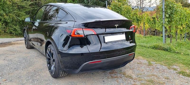 Gebraucht Tesla Model Y Performance 392 kW (534 PS) 2022 Schwarz SUV