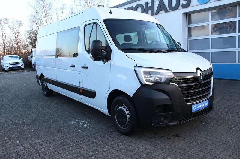 Second-hand Renault Master 150 CP (110 kW) 2023 Alb Monovolum