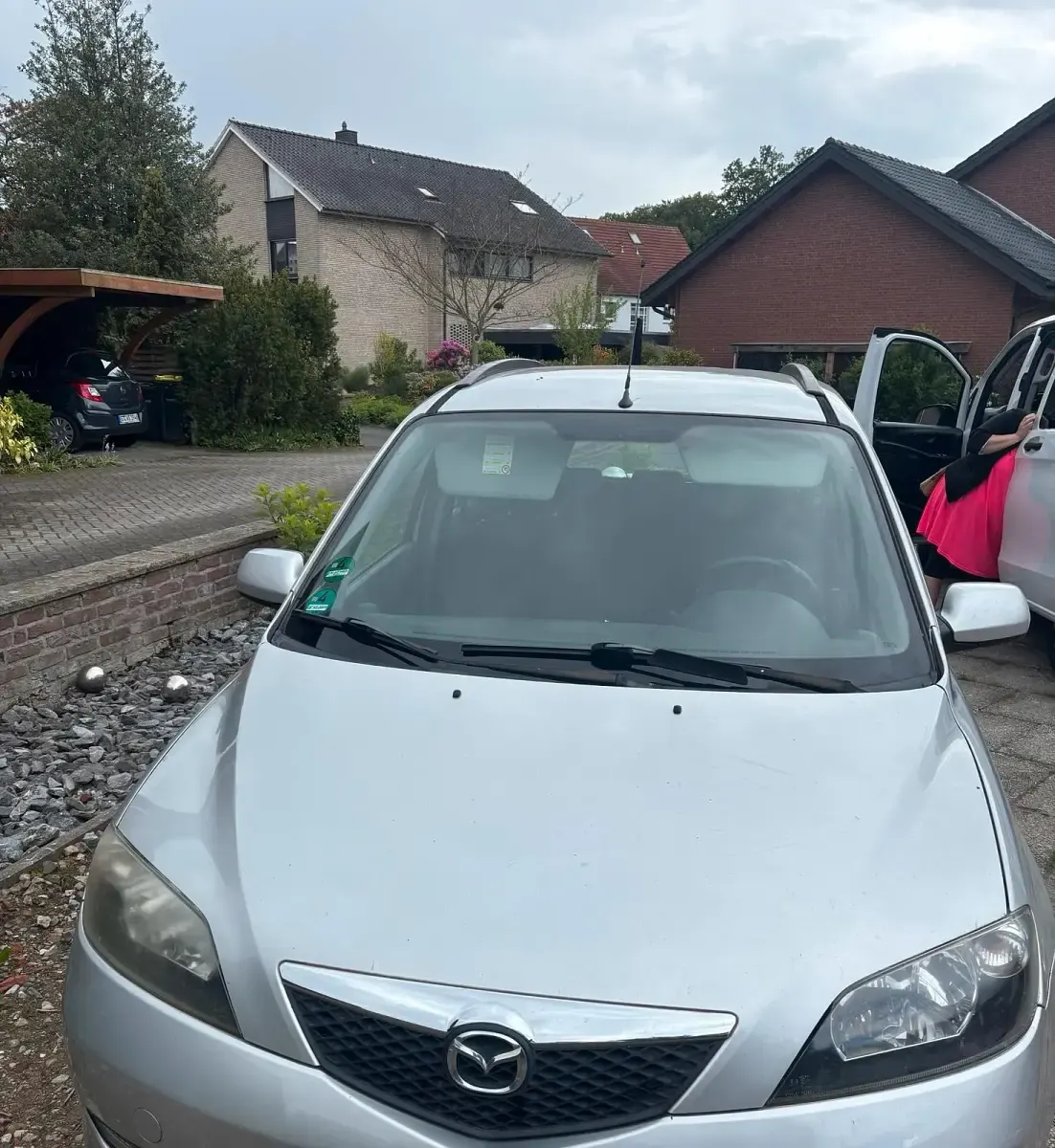 Gebraucht Mazda 2 96 PS (70 kW) 2003 Silber Kleinwagen