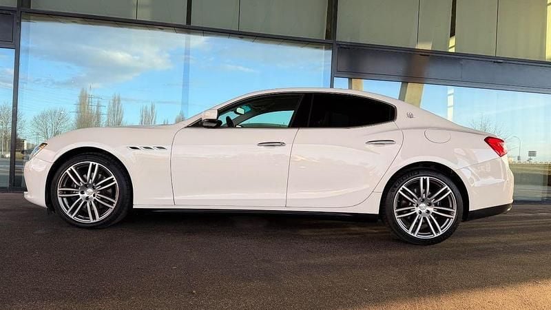 Gebraucht Maserati Ghibli 409 PS (300 kW) 2015 Weiß Coupé