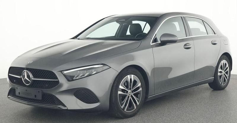 Grau Gebraucht 2024 Mercedes A180 Limousine | 26.900 € (Guter Preis) - Bild 1/4