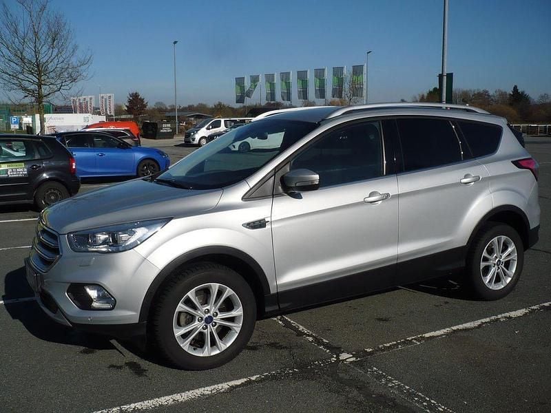 Gebraucht Ford Kuga Titanium 150 PS (110 kW) 2019 SUV