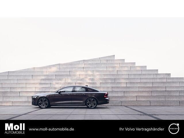Gebraucht Volvo S90 Plus 455 PS (334 kW) 2024 Platinum grey / metallic Limousine