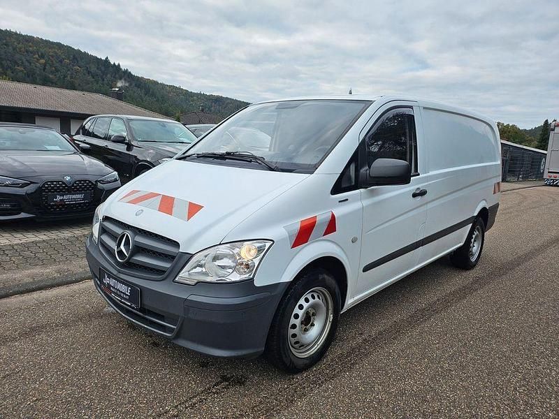 Weiß Gebraucht 2011 Mercedes Vito Van / Kleinbus | 8.599 € (Superpreis) - Bild 1/4