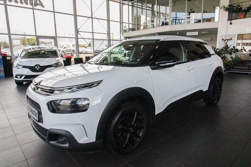Weiß Gebraucht 2018 Citroën C4 Cactus Feel Kleinwagen | 10.899 € (Etwas zu teuer) - Bild 1/4