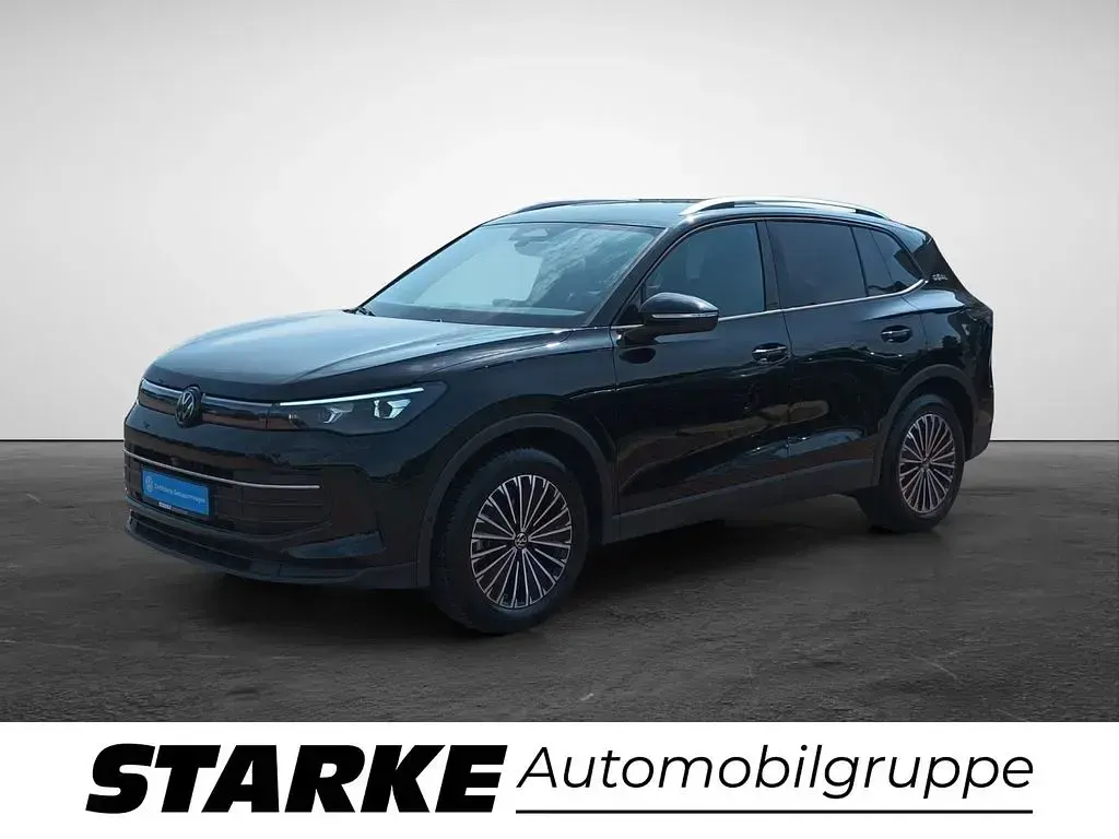 Gebraucht VW Tiguan Goal 150 PS (110 kW) 2025 Schwarz SUV