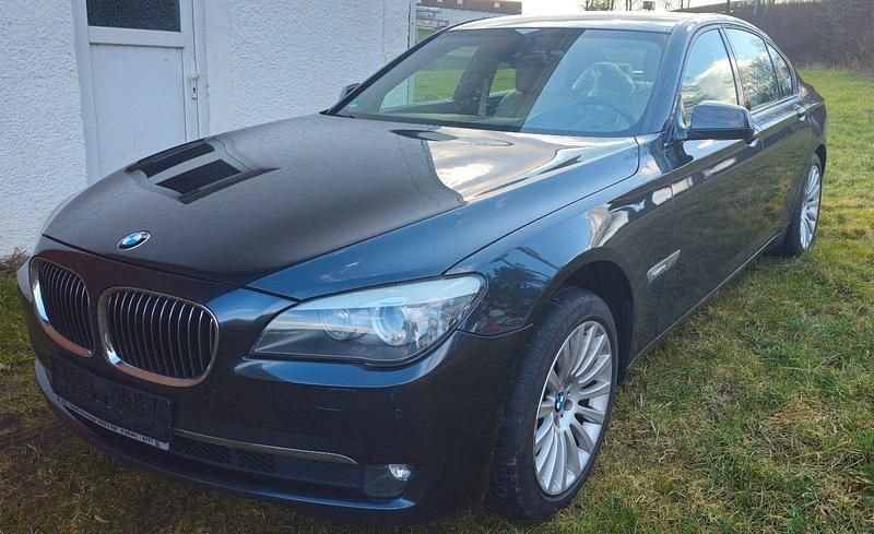 Gebraucht BMW 730 245 PS (180 kW) 2009 Schwarz Limousine