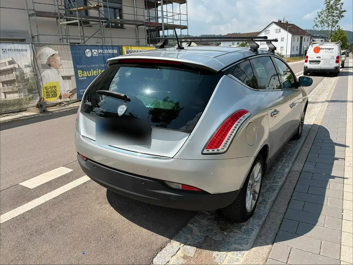 Gebraucht Lancia Delta 120 PS (88 kW) 2009 Kleinwagen