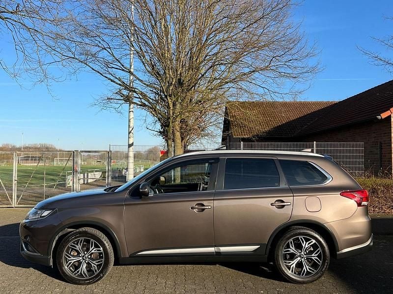 Gebraucht Mitsubishi Outlander 150 PS (110 kW) 2019 Braun SUV