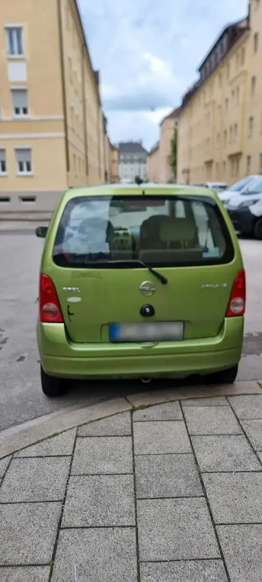 Gebraucht Opel Agila 86 PS (63 kW) 2000 Grün Van / Kleinbus