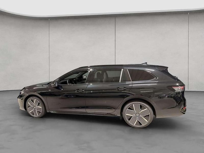 Neu VW Passat R-line 193 PS (141 kW) 2026 Schwarz Kombi