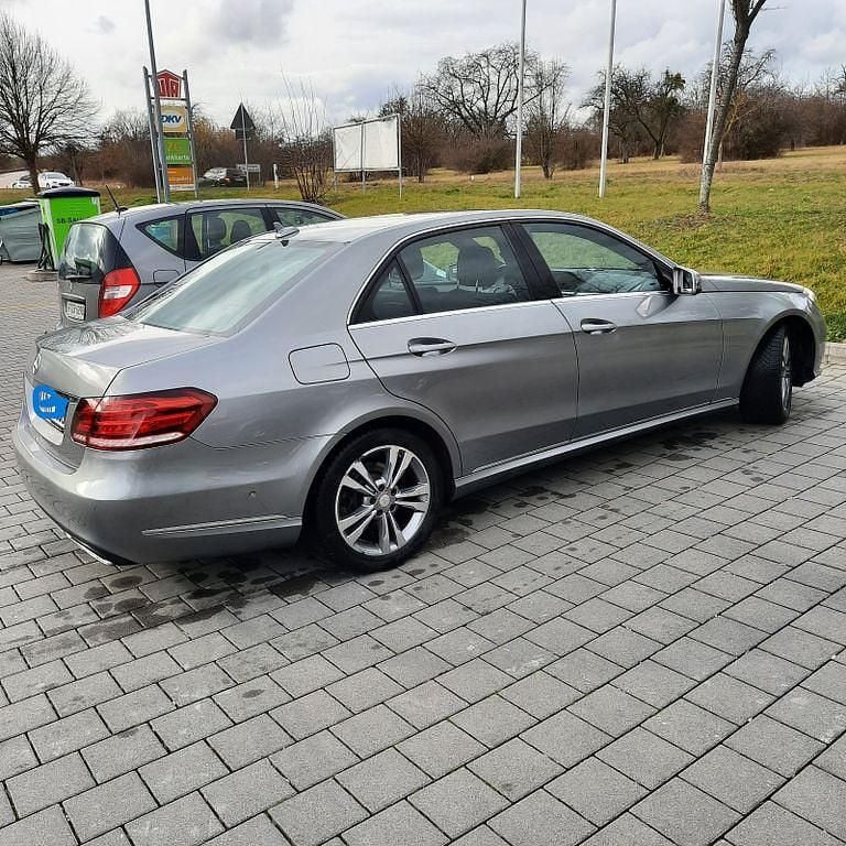 Gebraucht Mercedes E200 Avantgarde 136 PS (100 kW) 2014 Silber Limousine
