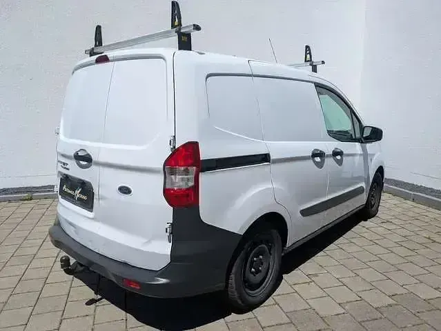 Gebraucht Ford Transit 101 PS (74 kW) 2022 Weiß Van / Kleinbus