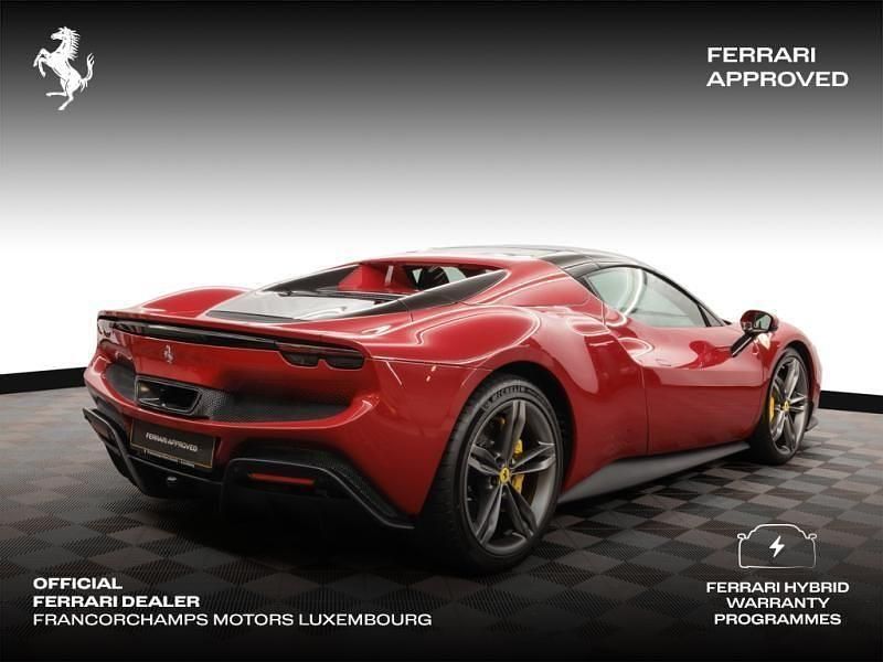 Gebraucht Ferrari 296 663 PS (487 kW) 2023 Rot