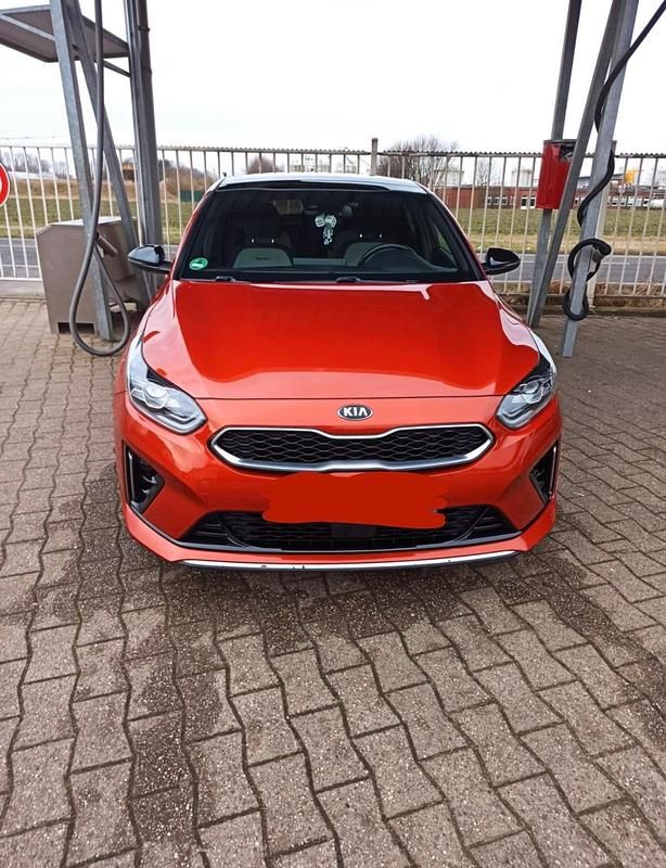 Gebraucht Kia ProCeed 136 PS (100 kW) 2020 Orange Kombi