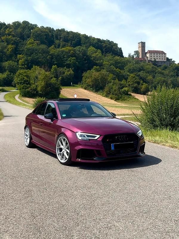 Violet Gebraucht 2020 Audi RS3 Design Kleinwagen | 46.900 € (Etwas zu teuer) - Bild 1/4
