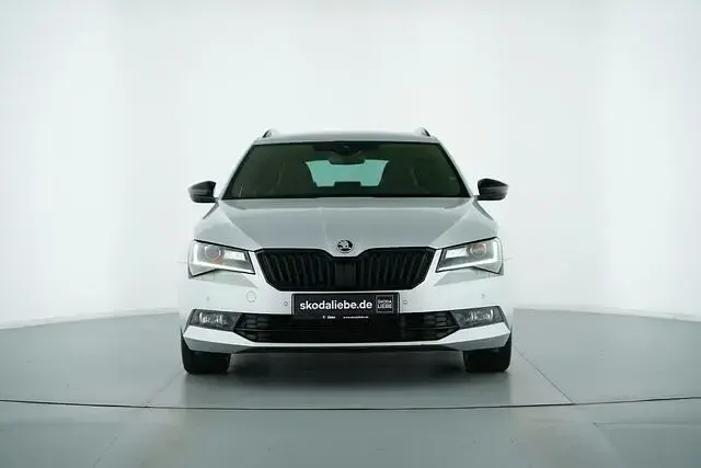 Gebraucht Skoda Superb SportLine 190 PS (139 kW) 2017 Brilliantsilber metallic Kombi