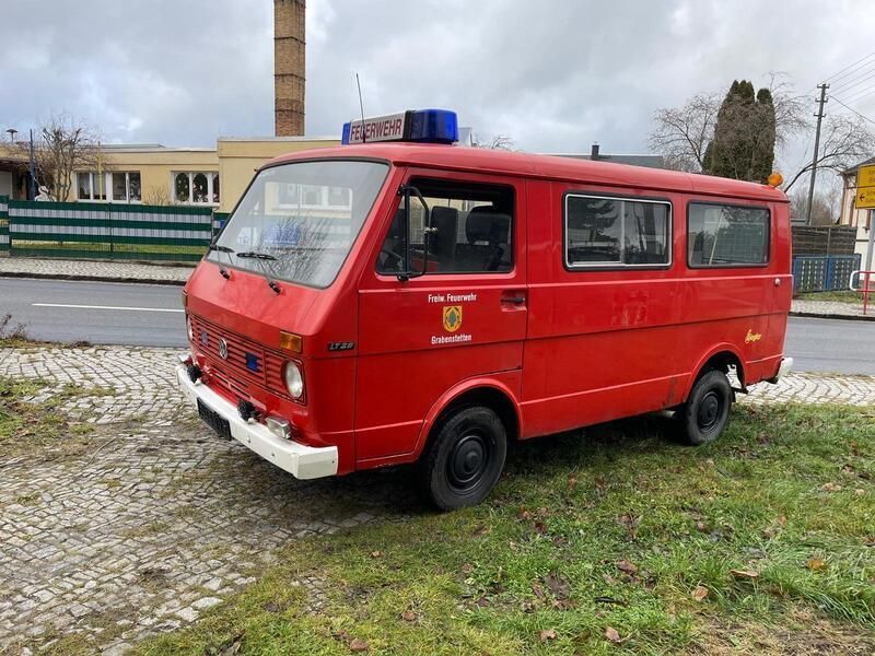 Rot Gebraucht 1992 VW LT Van / Kleinbus | 6.800 € - Bild 1/4