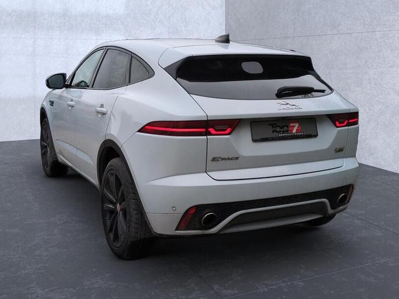 Gebraucht Jaguar E-Pace R-Dynamic 179 PS (131 kW) 2020 Yulong white (metallic) SUV