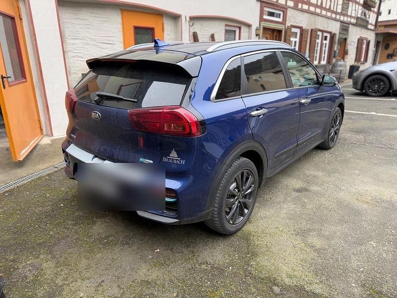 Gebraucht Kia Niro 150 kW (204 PS) 2021 Blau SUV