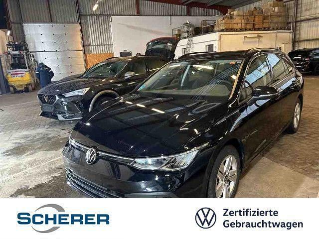 Deep black perleffekt (metallic) Gebraucht 2023 VW Golf VIII Life Kombi | 23.990 € (Fairer Preis) - Bild 1/4