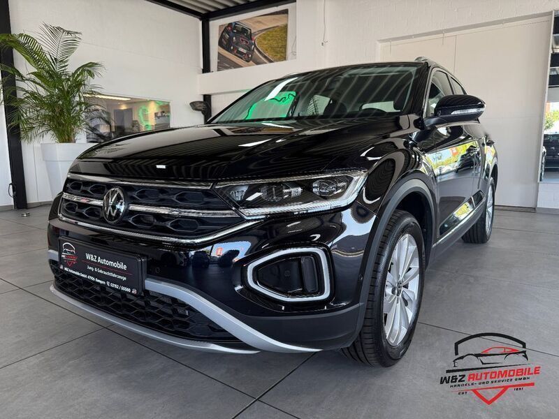 Schwarz Gebraucht 2024 VW T-Roc Style SUV | 27.880 € (Superpreis) - Bild 1/4