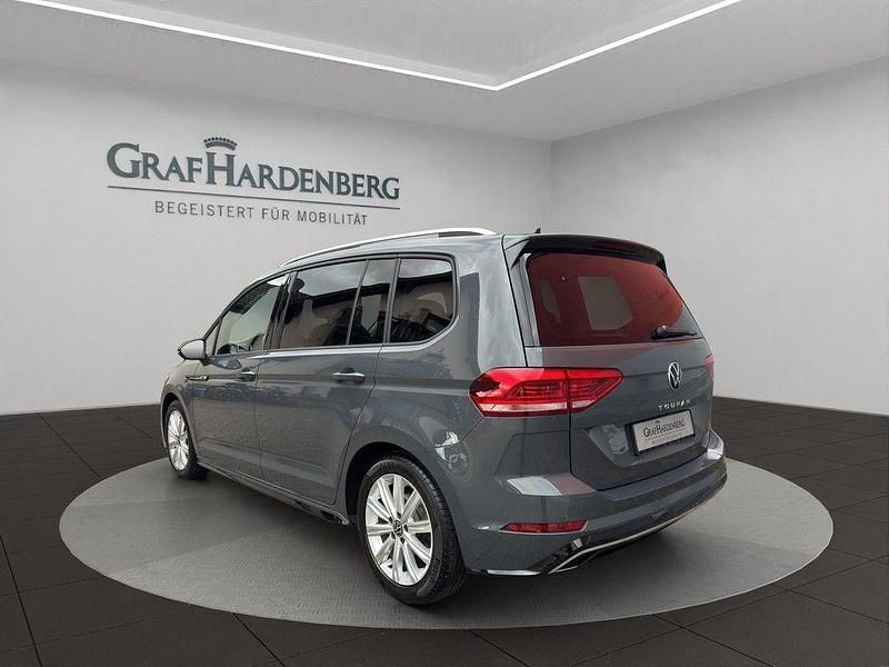 Gebraucht VW Touran R-line 150 PS (110 kW) 2025 Grau Van / Kleinbus