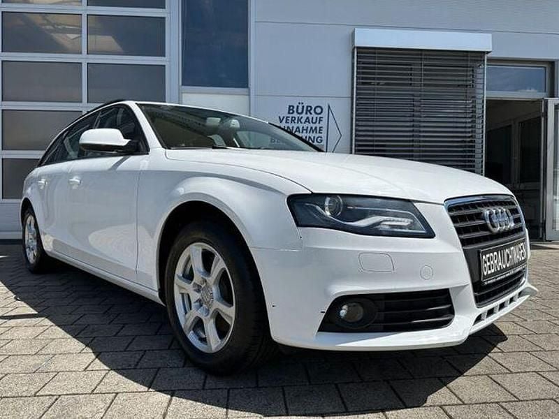 Gebraucht Audi A4 Sport 174 PS (127 kW) 2011 Andere Limousine