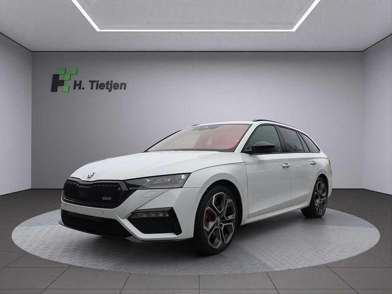 Weiß metallic Gebraucht 2022 Skoda Octavia RS Kombi | 37.990 € (Teuer) - Bild 1/4