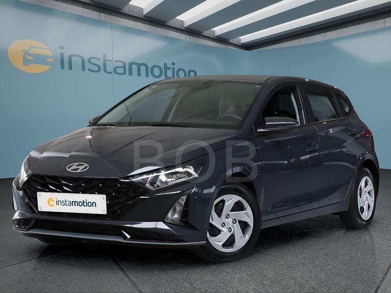 Grau Gebraucht 2025 Hyundai i20 Kleinwagen | 18.399 € (Guter Preis) - Bild 1/4