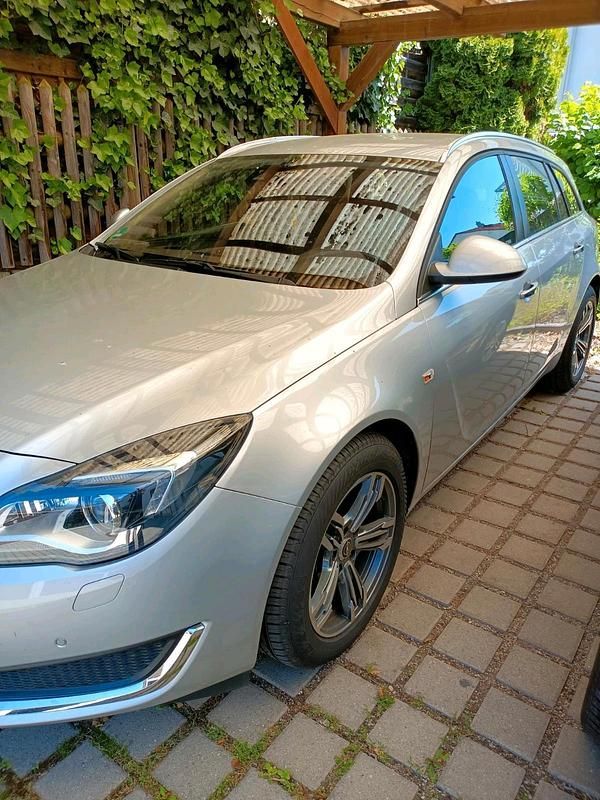 Gebraucht Opel Insignia 136 PS (100 kW) 2016 Grau Kombi