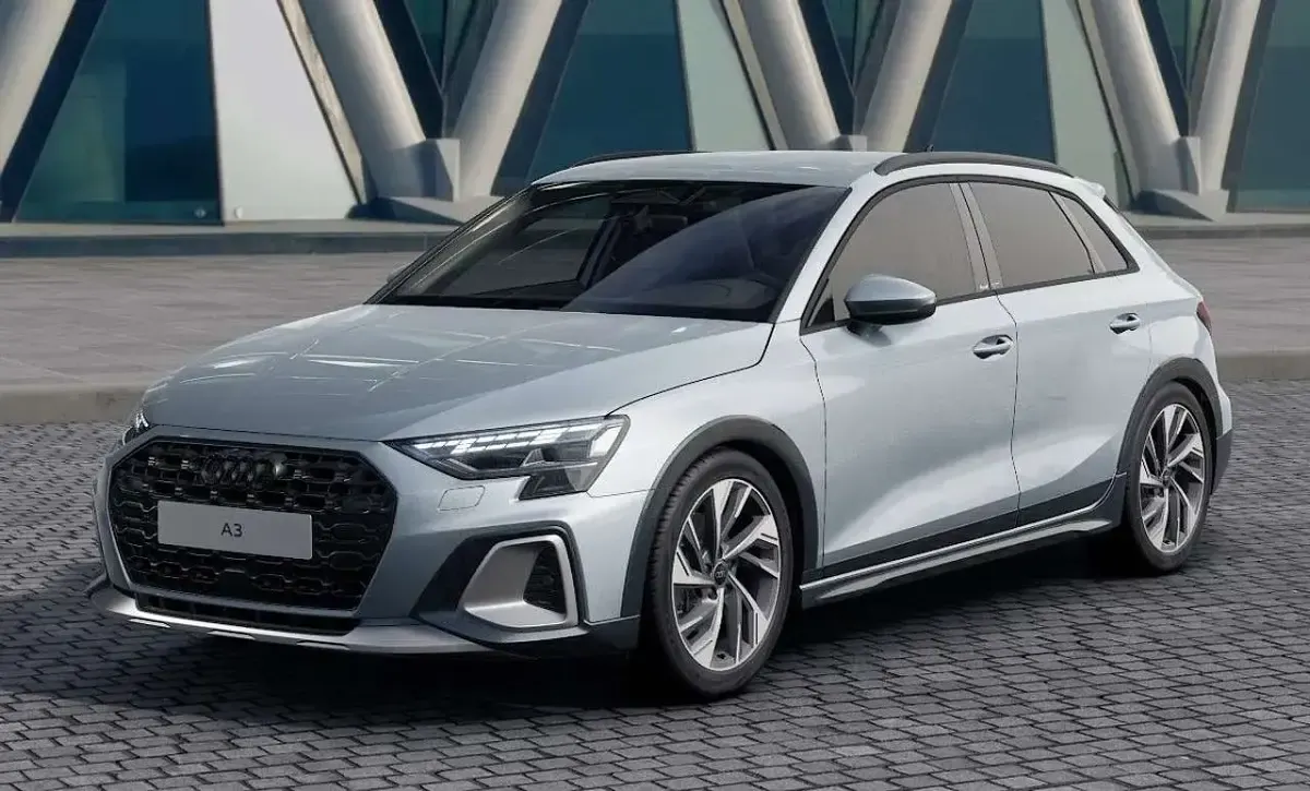 Gebraucht Audi A3 Ambiente 204 PS (150 kW) 2025 Grau Limousine