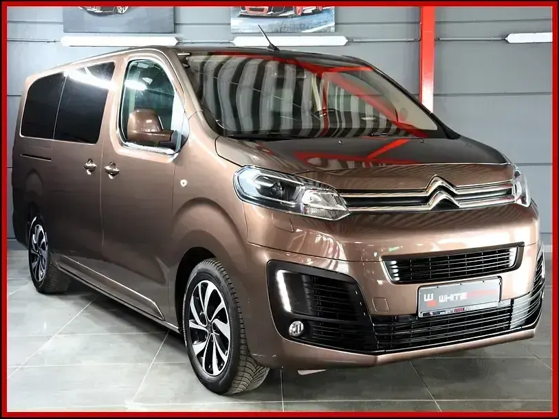 Gebraucht Citroën Jumpy Shine 181 PS (133 kW) 2019 Braun Van / Kleinbus