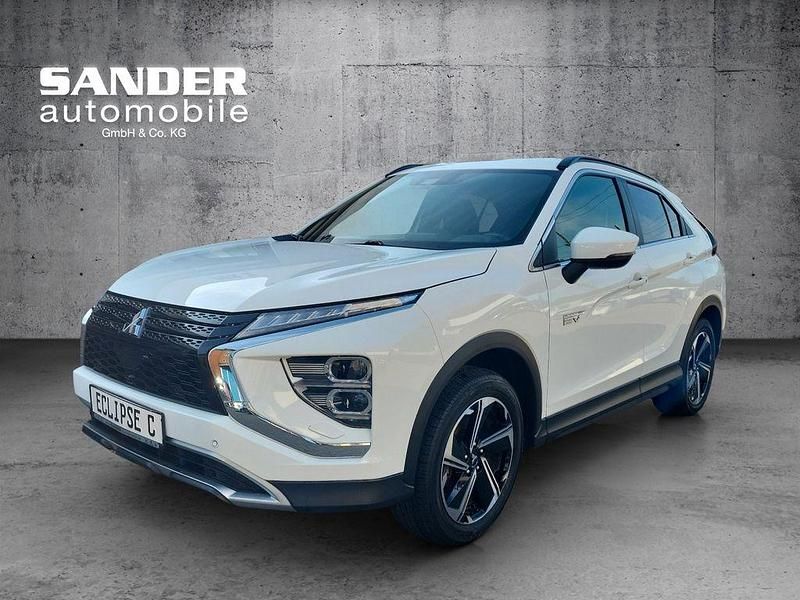 Weiß Gebraucht 2022 Mitsubishi Eclipse Cross Plus SUV | 21.750 € (Fairer Preis) - Bild 1/4