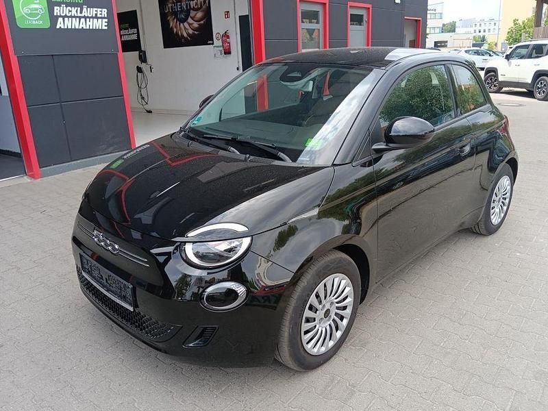Schwarz Gebraucht 2022 Fiat 500e Action Kleinwagen | 16.990 € (Etwas zu teuer) - Bild 1/4