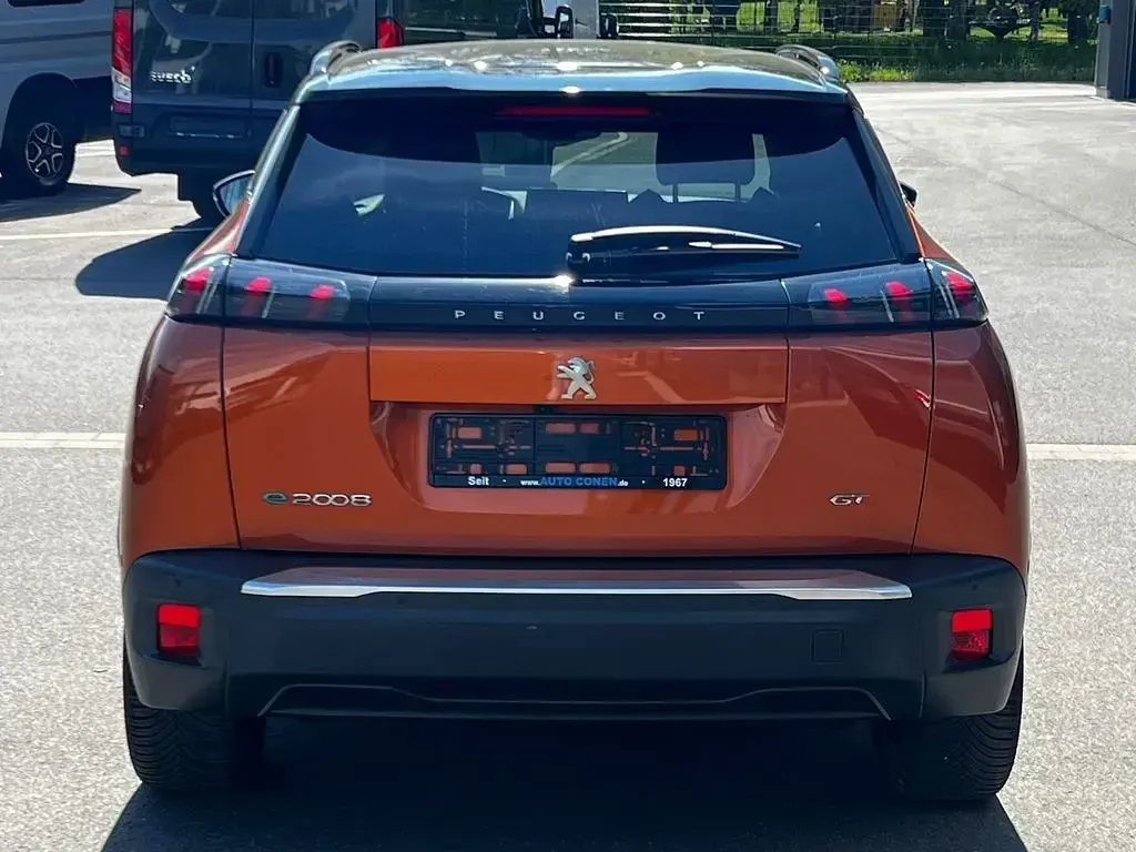 Gebraucht Peugeot e-2008 GT 100 kW (136 PS) 2022 Orange SUV