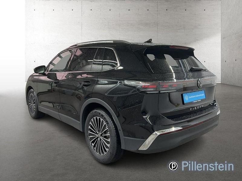 Gebraucht VW Tiguan Elegance 150 PS (110 kW) 2024 Schwarz SUV