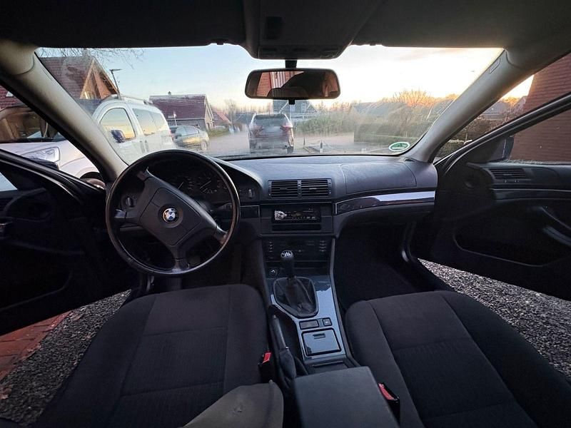 Gebraucht BMW 520 Basis 150 PS (110 kW) 1998 Blau Limousine