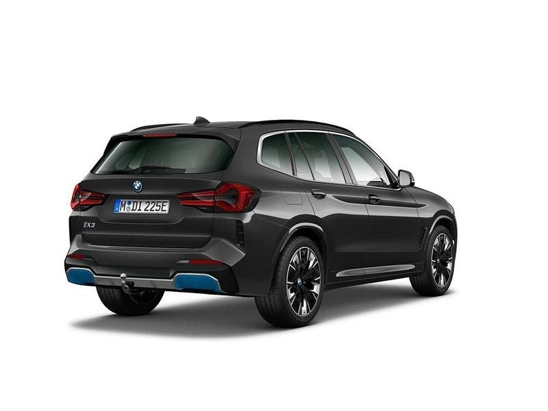 Gebraucht BMW iX3 Impressive 210 kW (286 PS) 2022 Sophistograu brillanteffekt metalli SUV