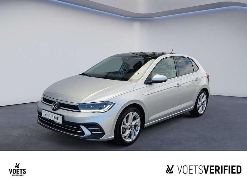 Reflexsilber metallic Gebraucht 2025 VW Polo R-line Limousine | 22.780 € (Guter Preis) - Bild 1/4