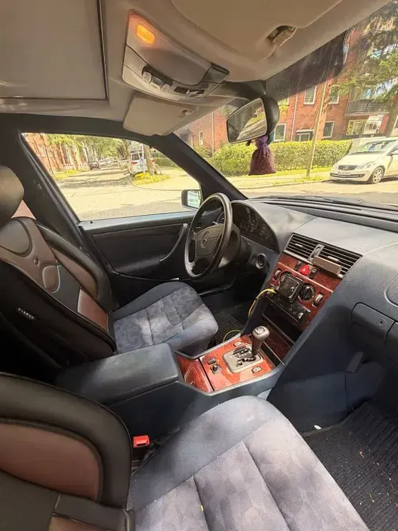 Gebraucht Mercedes C180 Classic 122 PS (89 kW) 1998 Blau Limousine