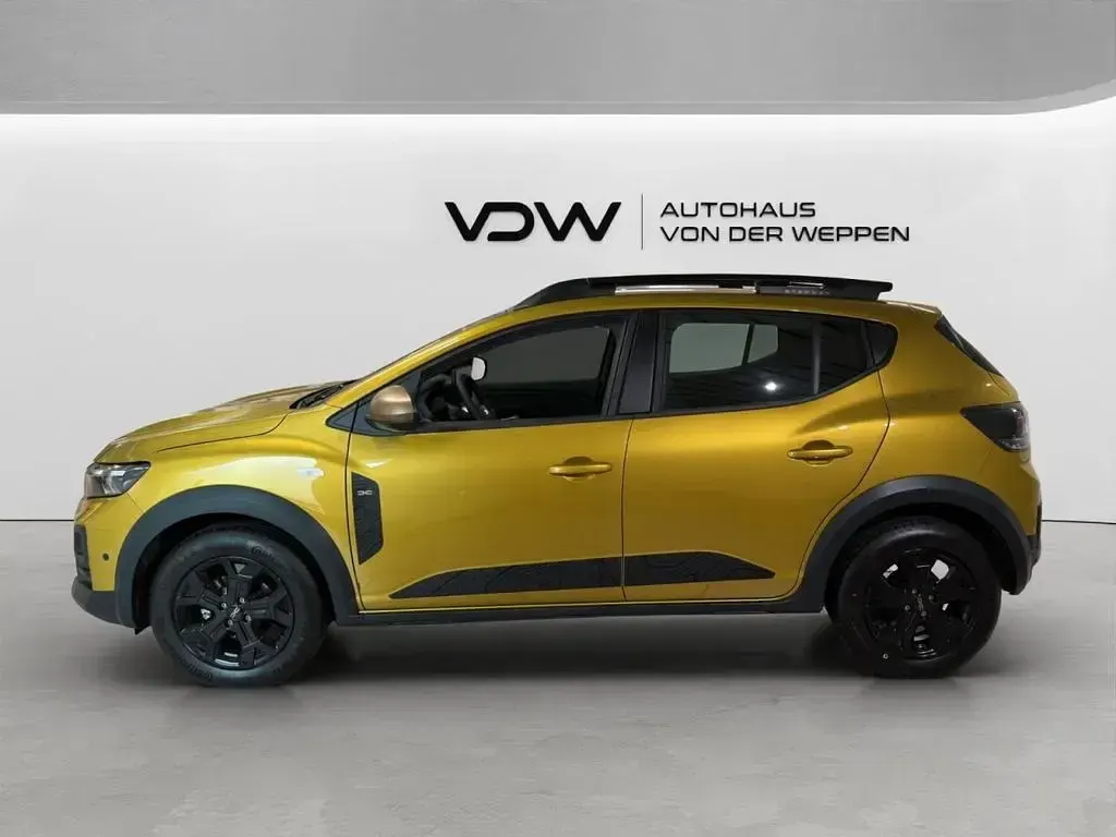 Neu Dacia Sandero Extreme 110 PS (80 kW) 2025 Gold Limousine